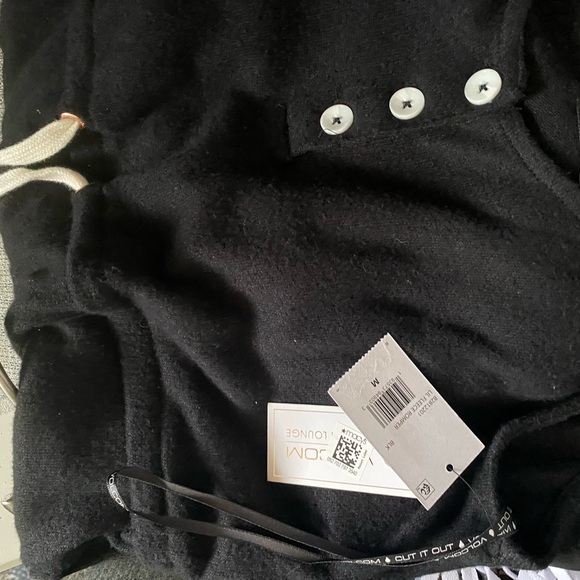 Volcom jumpsuit - Picture 4 of 6